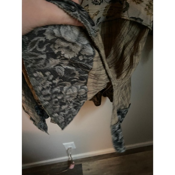 Nothing Matches Patchwork Floral Button Oversized Tunic Top Medium Boho Scandi - Picture 6 of 8